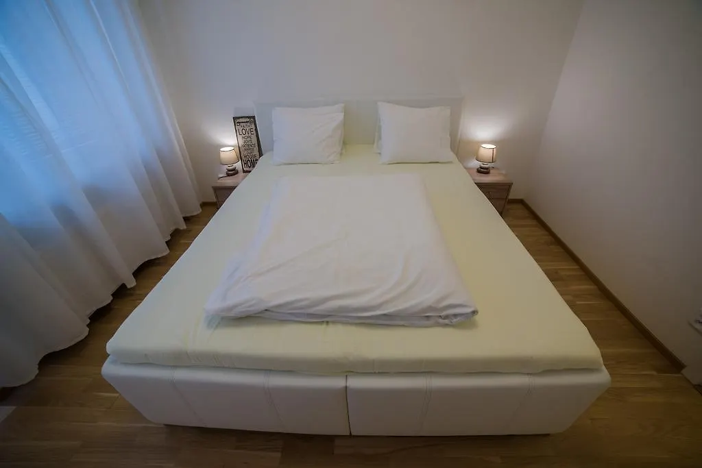 Apartment Malovanka Praag